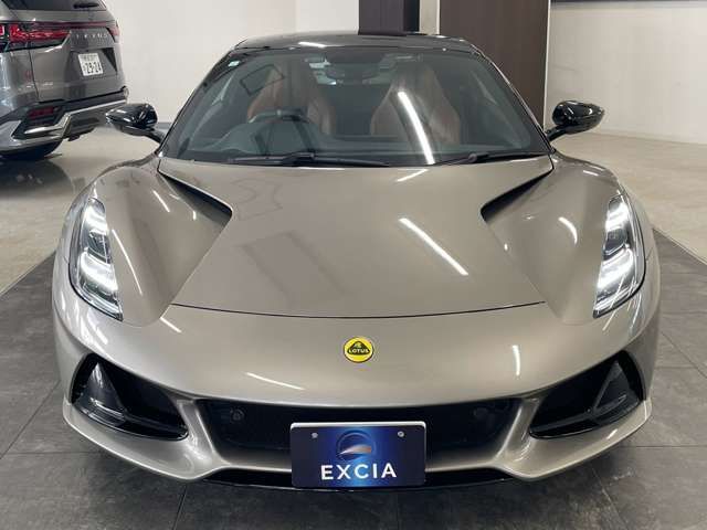 LOTUS EMIRA