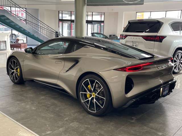 LOTUS EMIRA