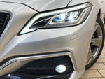 CROWN sedan hybrid