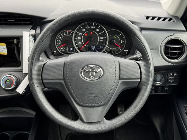 COROLLA AXIO