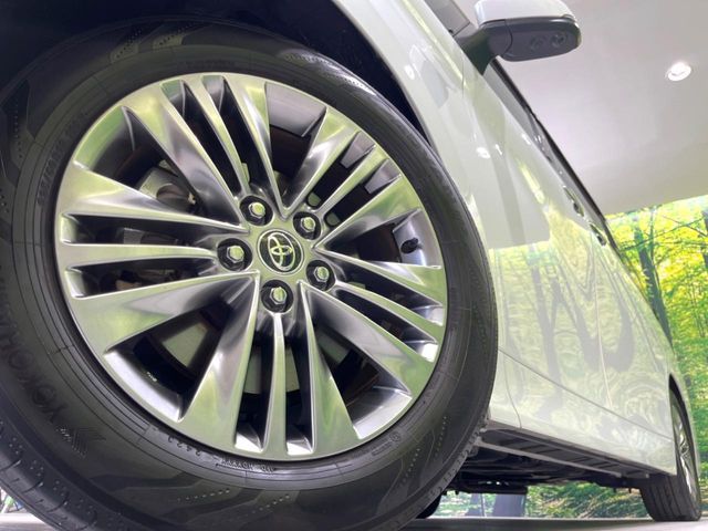 ALPHARD hybrid