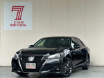 CROWN sedan hybrid