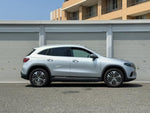 MERCEDES BENZ EQA