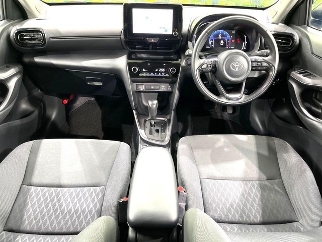 YARIS CROSS