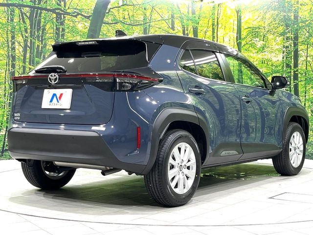 YARIS CROSS