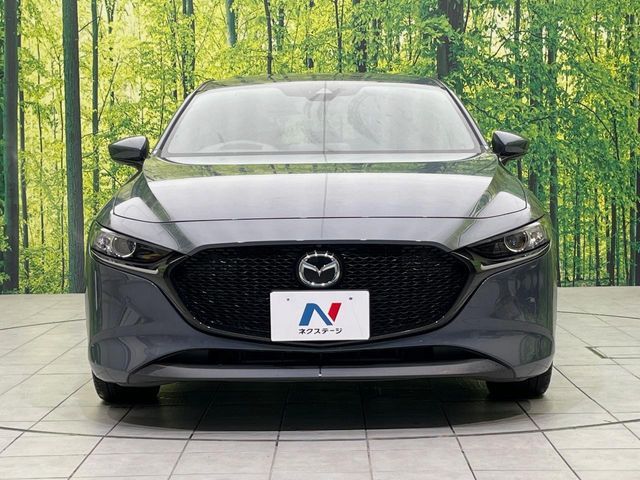 MAZDA3 FASTBACK