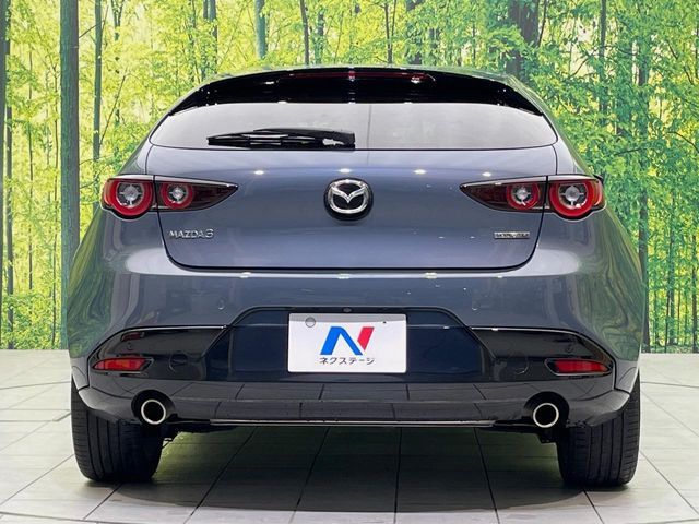 MAZDA3 FASTBACK