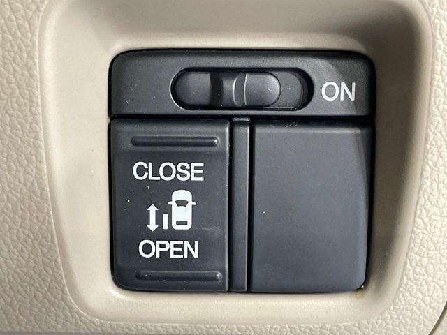 N BOX