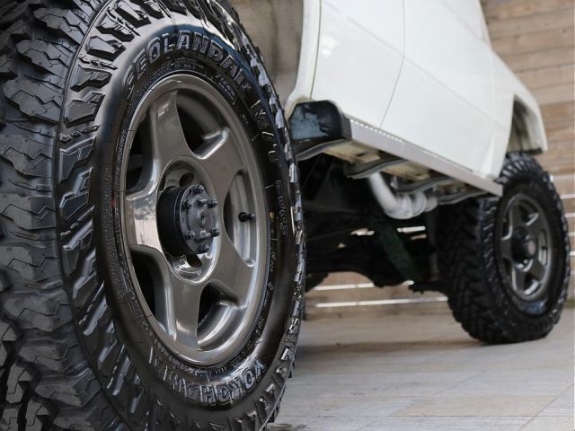 LANDCRUISER van