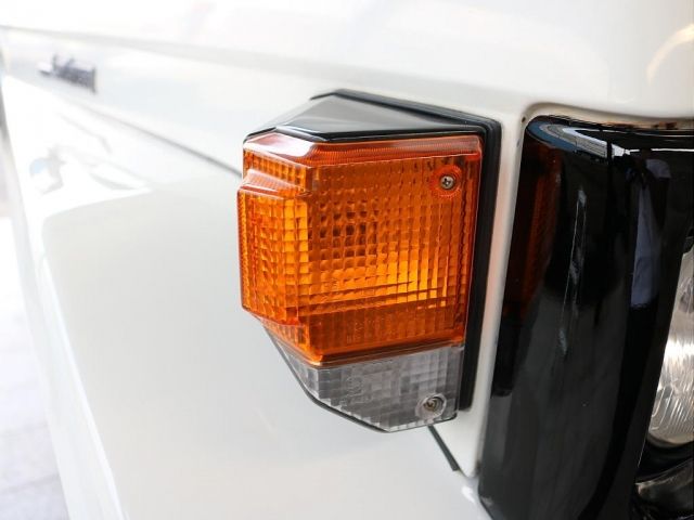 LANDCRUISER van