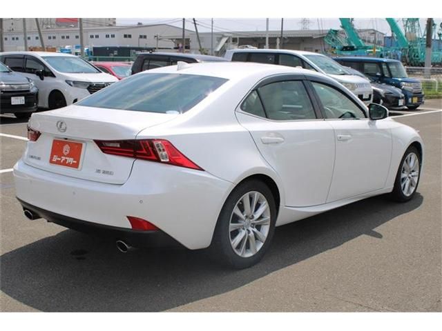LEXUS IS250