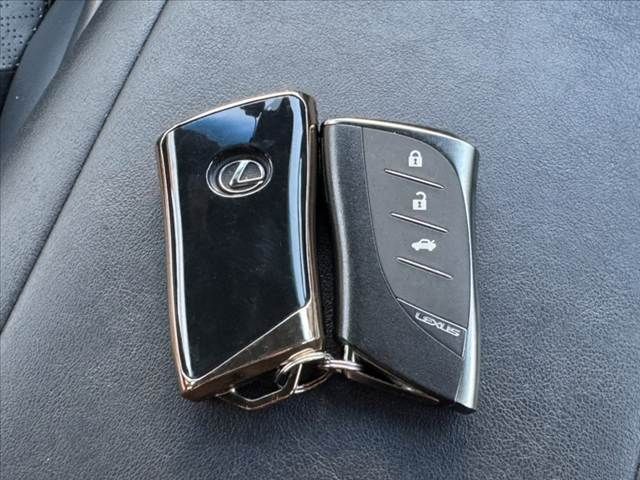 LEXUS LS500 4WD