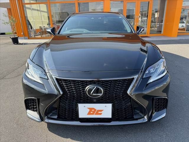 LEXUS LS500 4WD