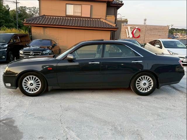 CEDRIC hardtop