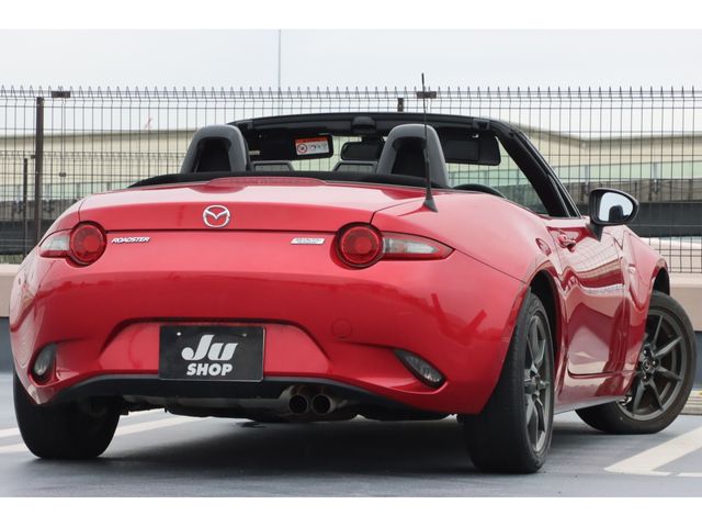 ROADSTER