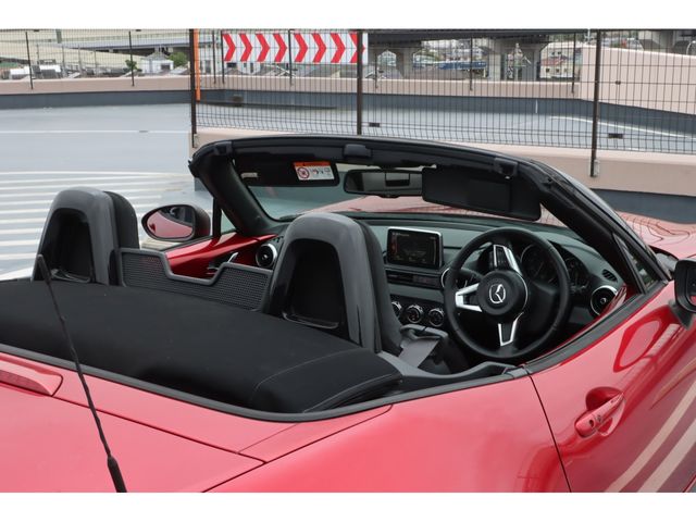 ROADSTER