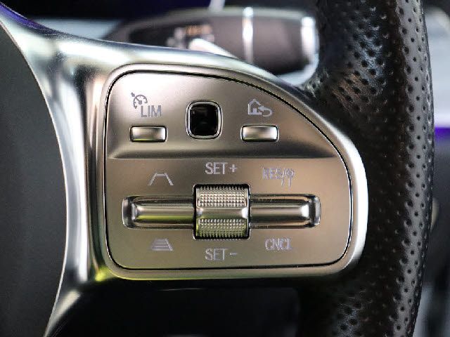 MERCEDES BENZ CLS class