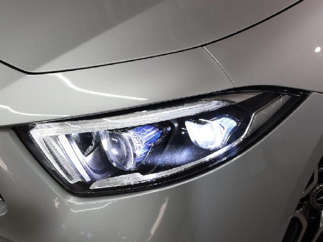 MERCEDES BENZ CLS class