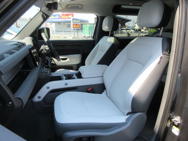ROVER DEFENDER