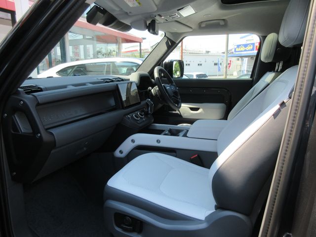 ROVER DEFENDER