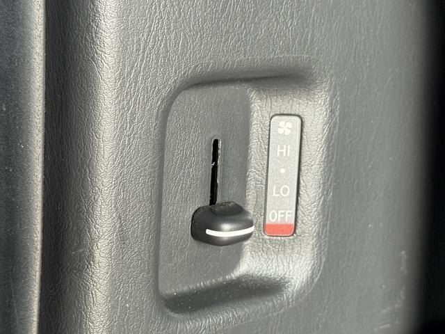 HIACE van 2WD