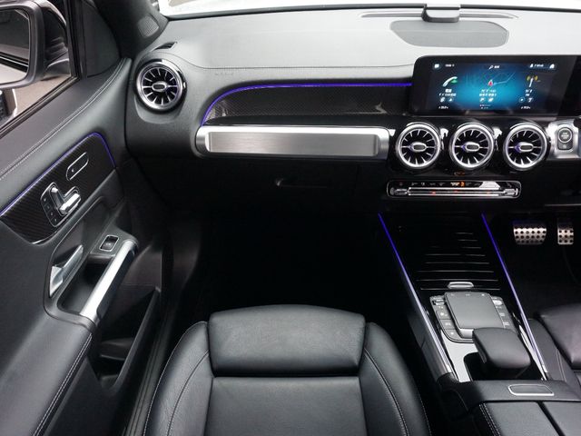 MERCEDES BENZ GLB