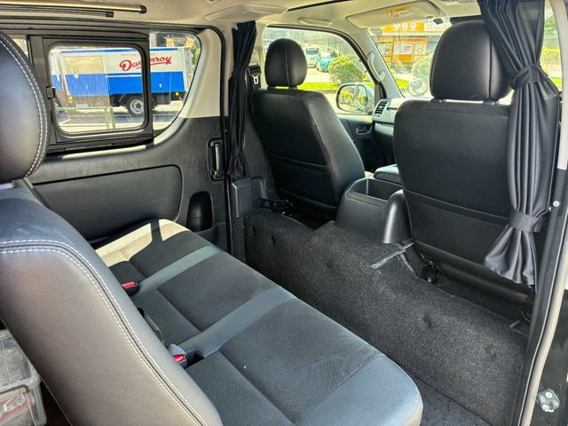 HIACE van 2WD