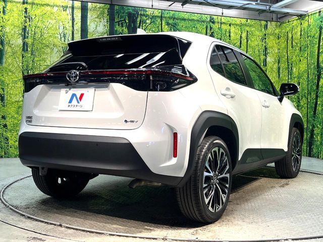 YARIS CROSS HYBRID