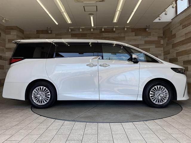 ALPHARD hybrid
