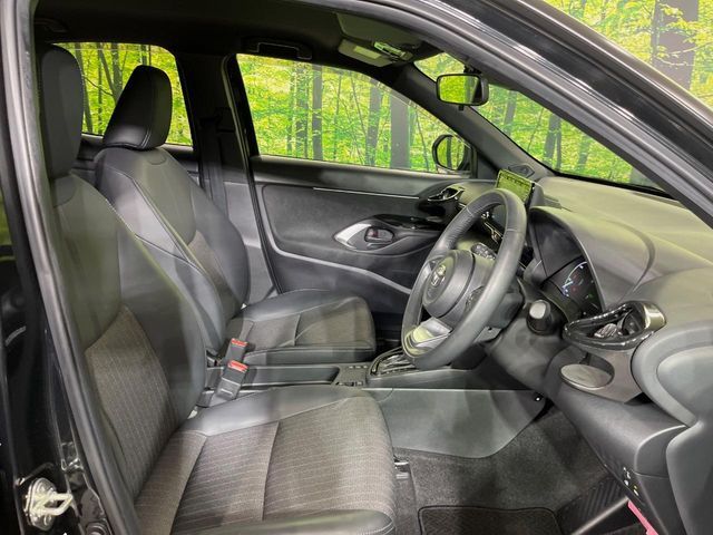 YARIS CROSS HYBRID