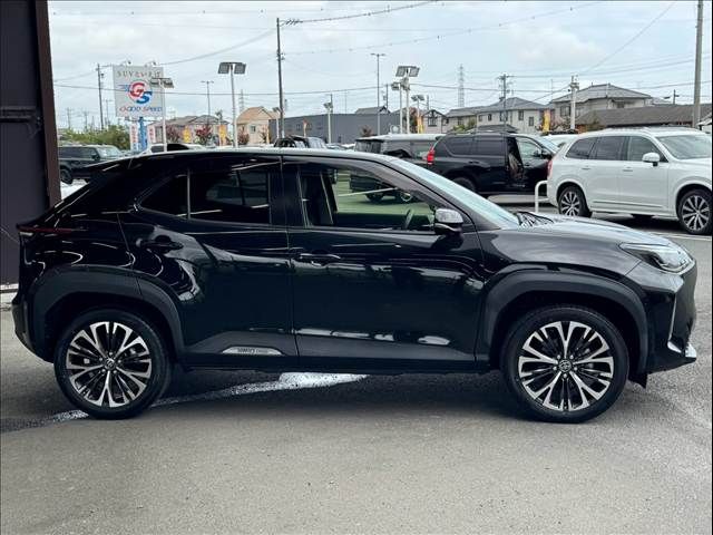 YARIS CROSS HYBRID