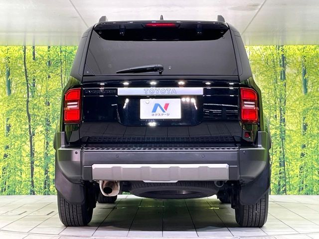 LANDCRUISER 250