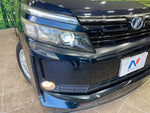 VOXY HYBRID