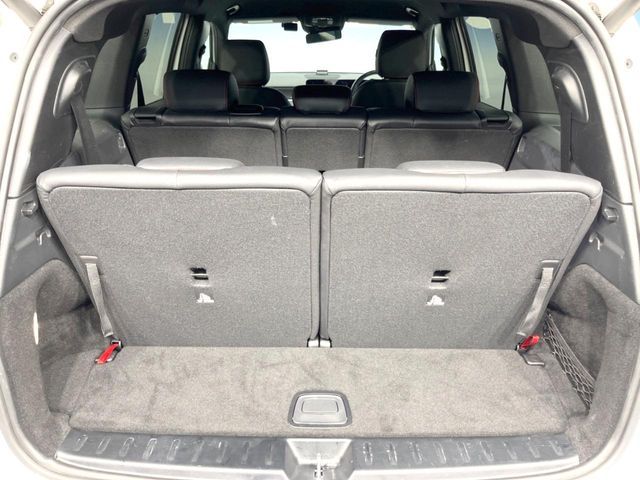 MERCEDES BENZ GLB