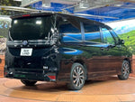 VOXY HYBRID