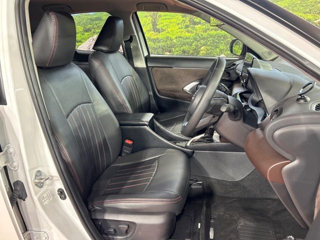 YARIS CROSS HYBRID