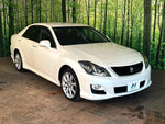 CROWN sedan