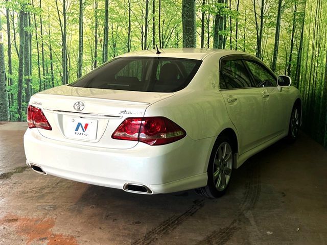CROWN sedan