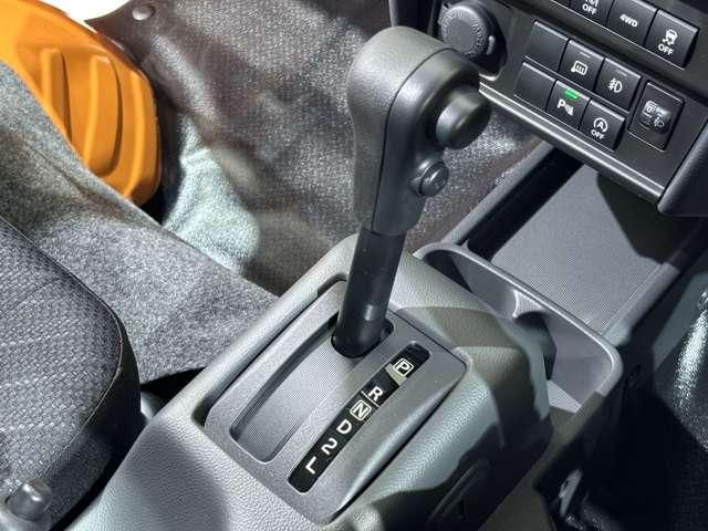 Super CARRY truck 4WD