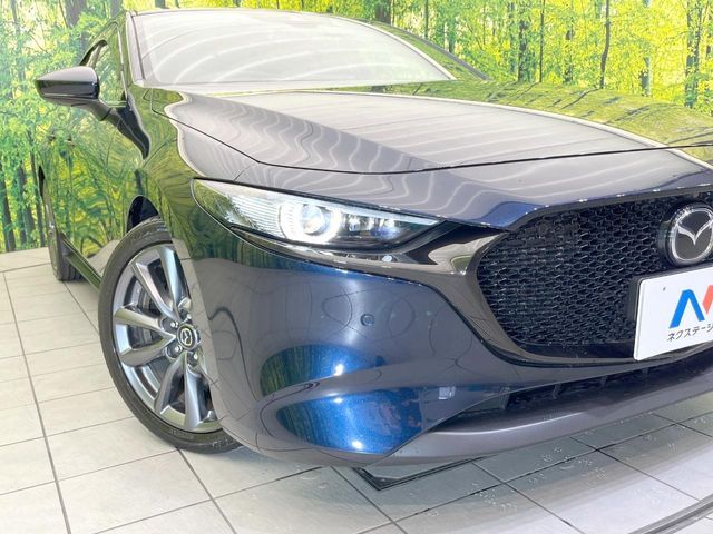 MAZDA3 FASTBACK