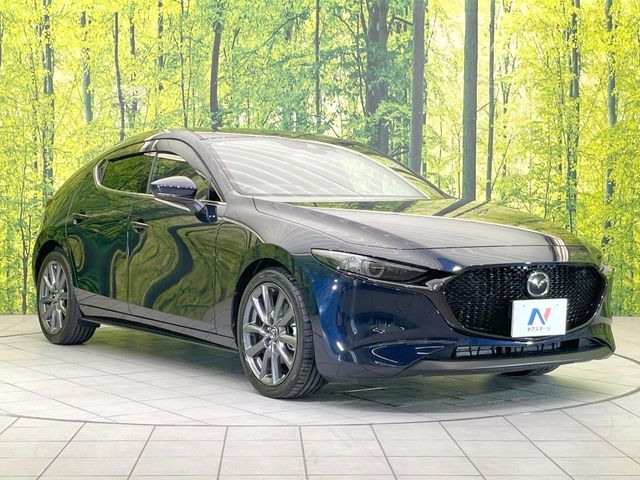 MAZDA3 FASTBACK