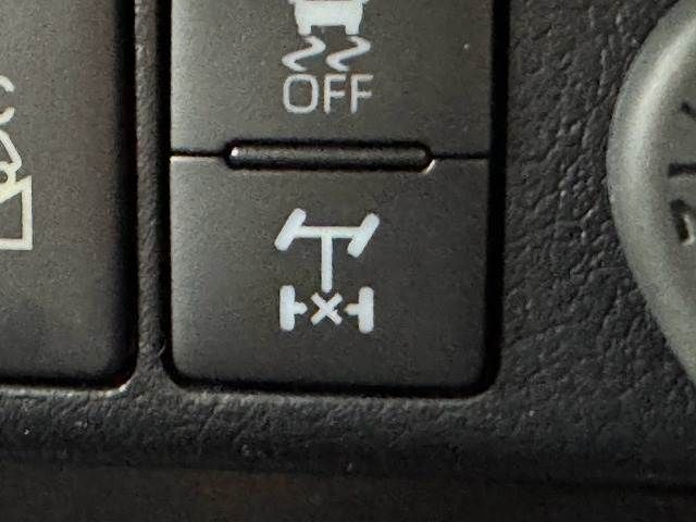 HILUX 4WD