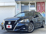 CROWN sedan hybrid