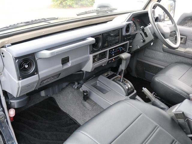 LANDCRUISER van