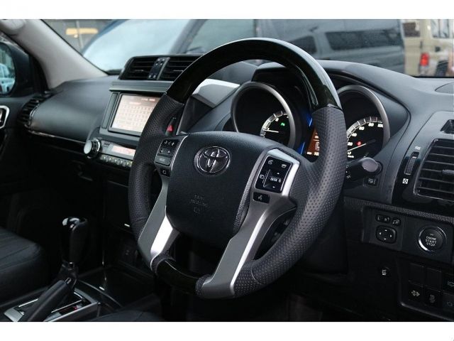LANDCRUISER PRADO