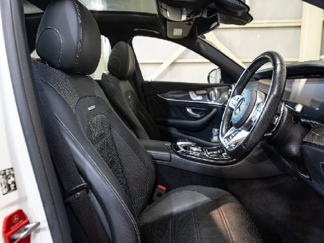 MERCEDES AMG E class sedan HYBRID