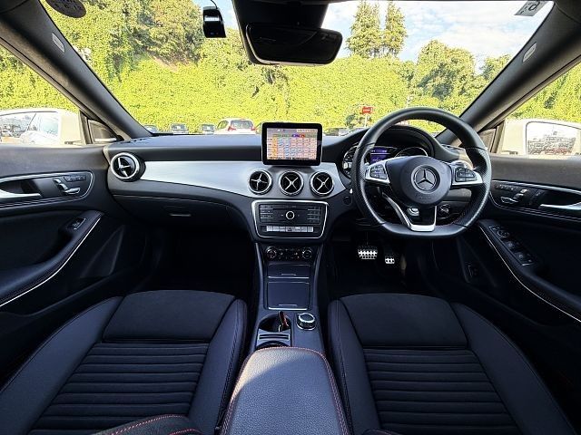 MERCEDES BENZ CLA class