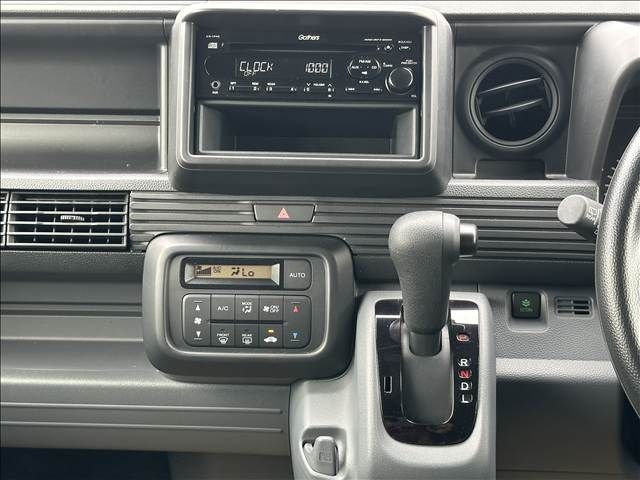 N-VAN