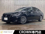 CROWN sedan hybrid