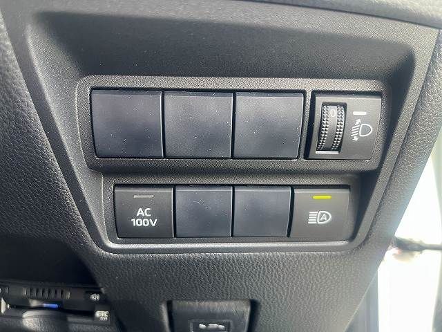YARIS HYBRID